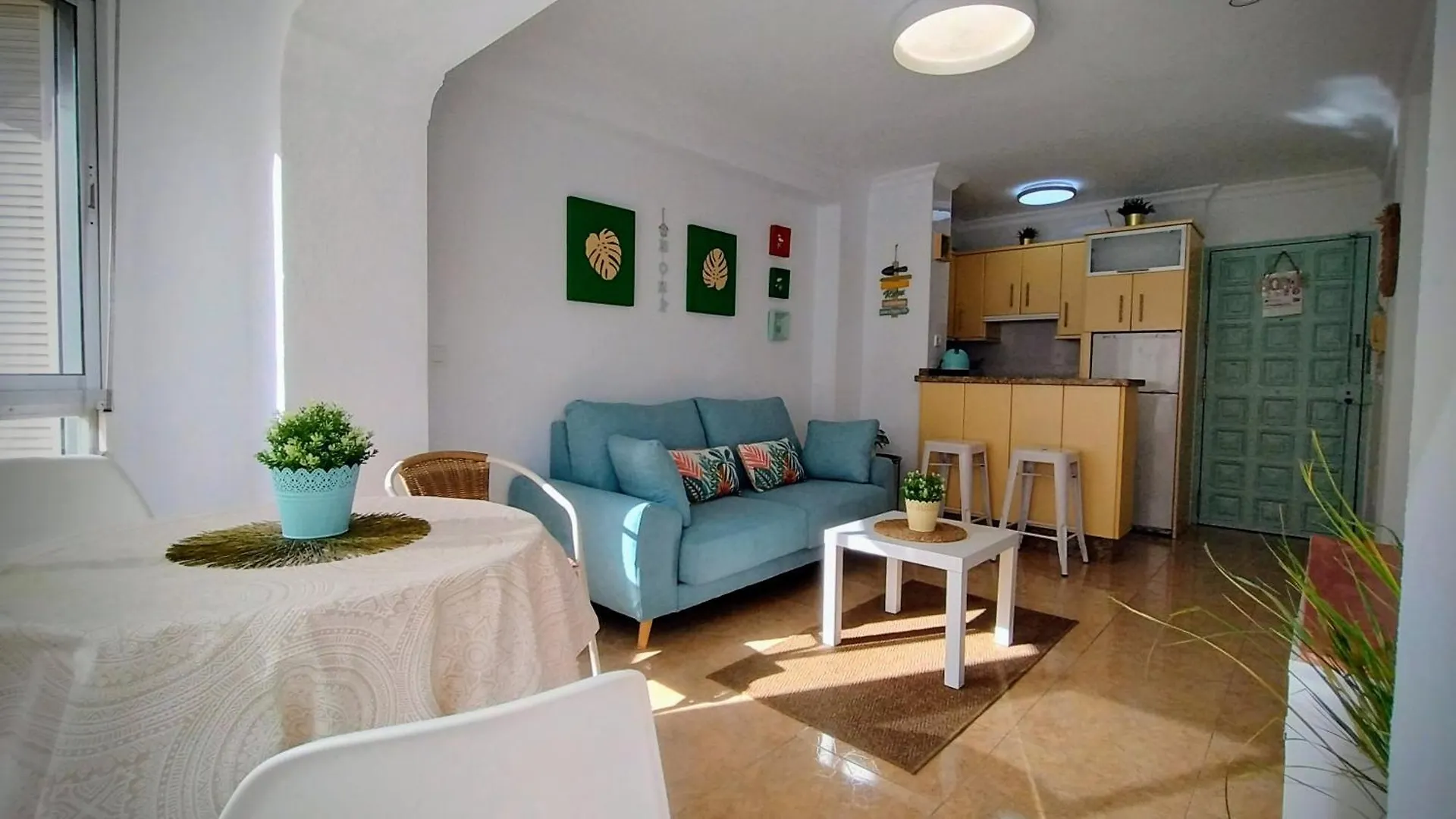 Hoja Cala Apartment Algarrobo Costa